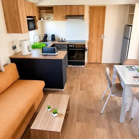Mobilhome 8 Personnes 3ch - 2 Sdb *